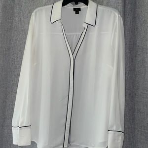 Worthington Dress blouse shirt size XL white with black trim long sleeve